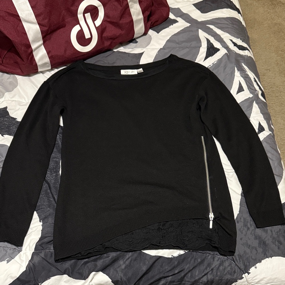 RD Style Classic Black Sweater